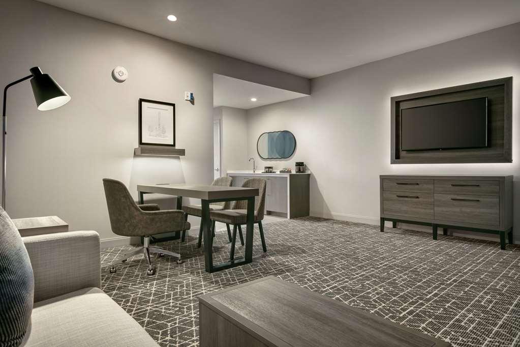 Embassy Suites By Hilton Atlanta Midtown Room photo