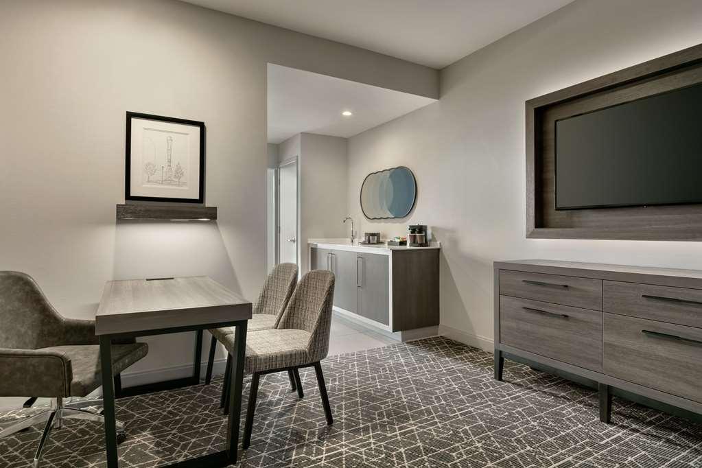 Embassy Suites By Hilton Atlanta Midtown Room photo